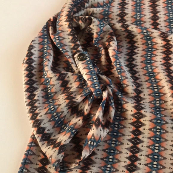 Multi color blouse - Picture 5 of 6